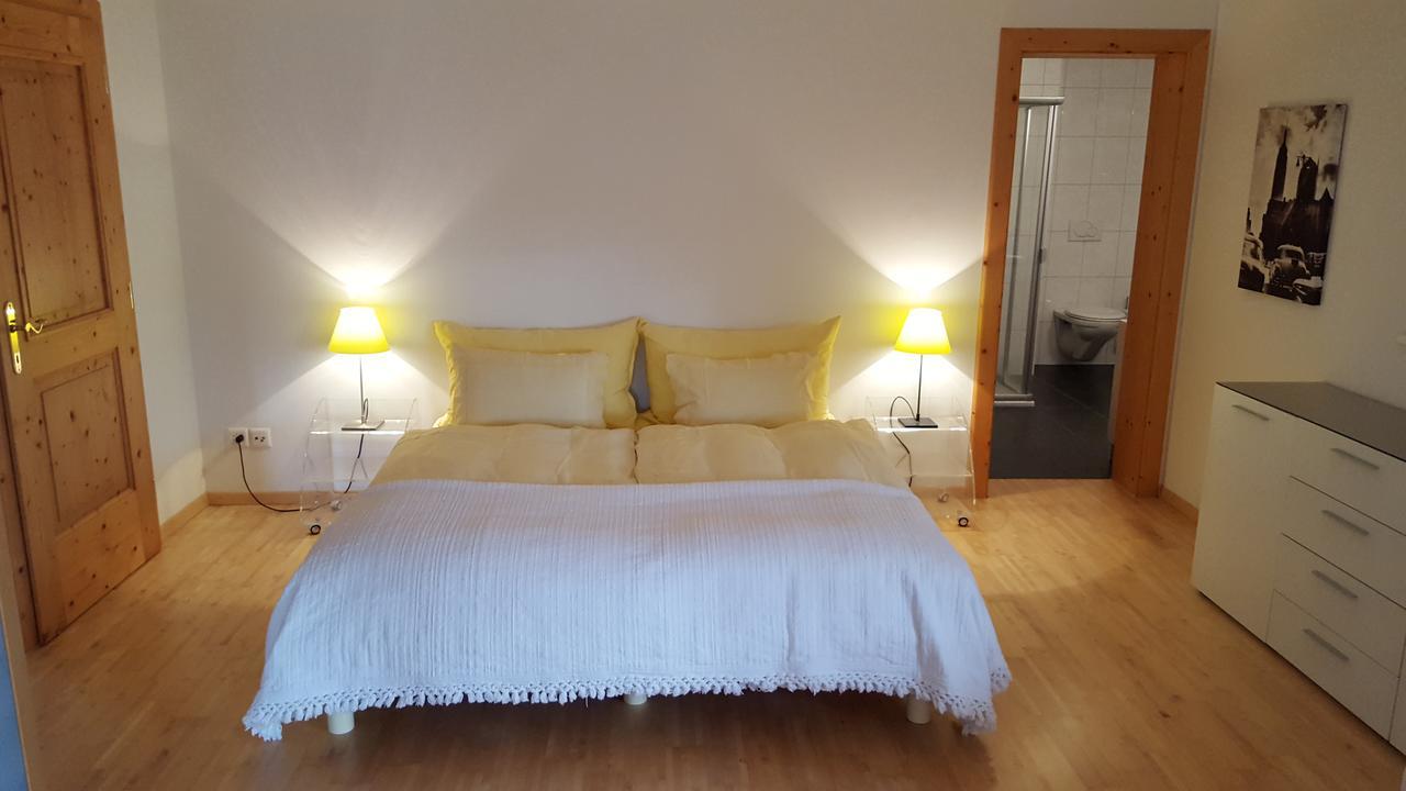 Suite Mit Parkplatz Gebertingen Exterior foto